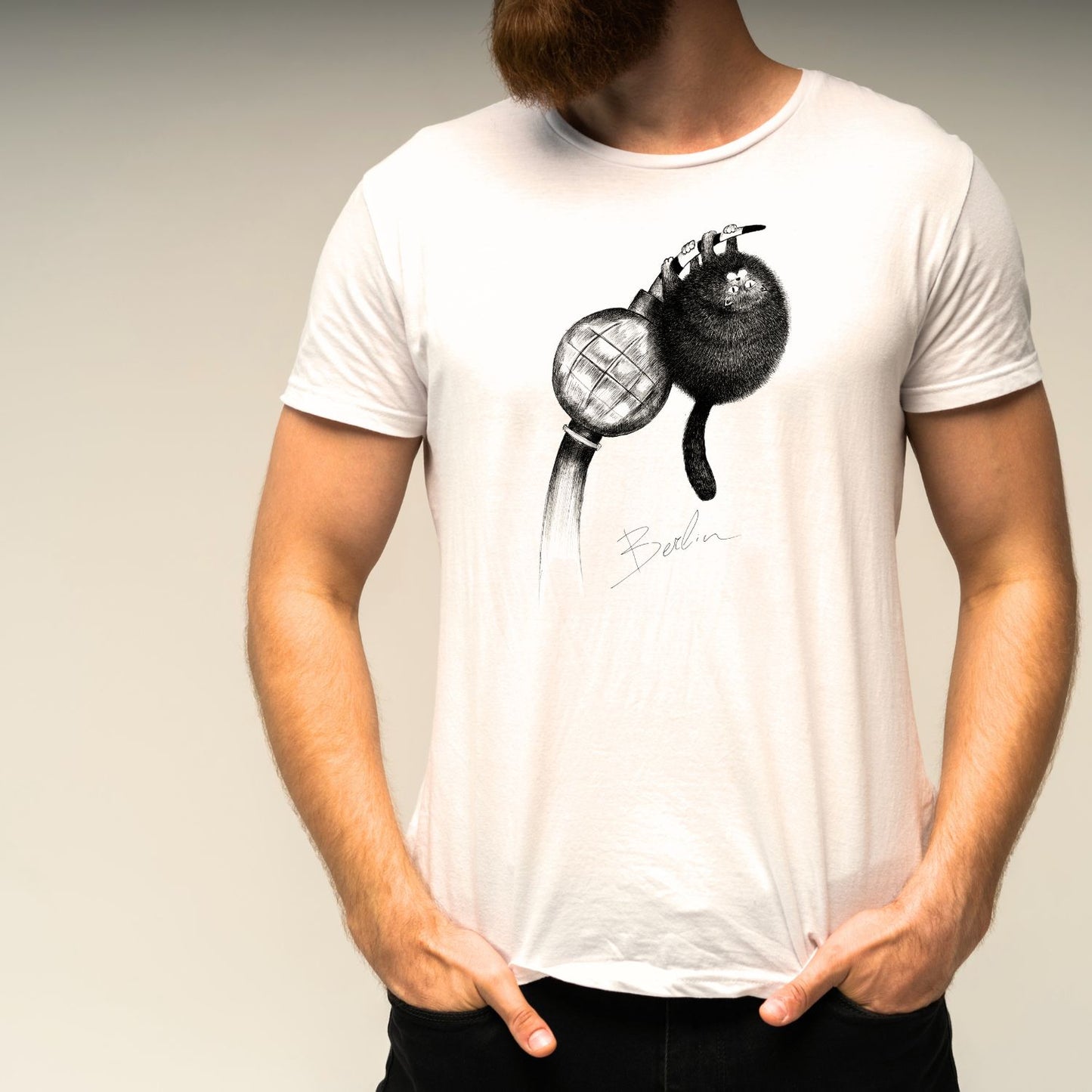 Cat in Berlin - T-shirt